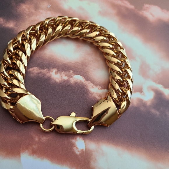 18K Rolled Gold Bracelet - Picture 5 of 8